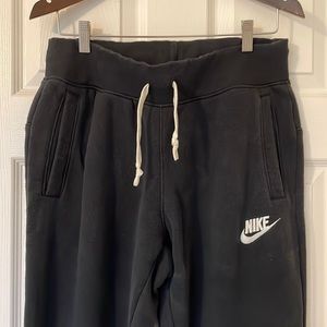 Nike Men's Joggers Sweatpants Medium